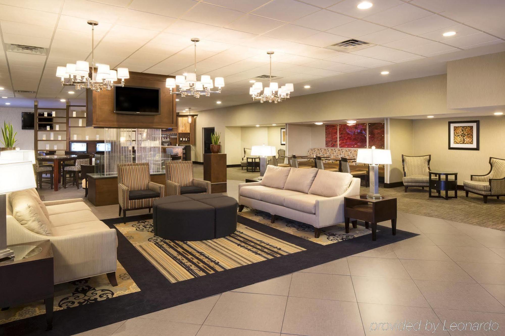 Doubletree By Hilton Hotel Raleigh - Brownstone - University Екстер'єр фото