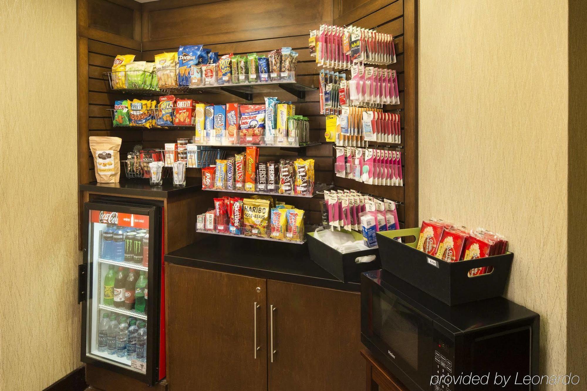Doubletree By Hilton Hotel Raleigh - Brownstone - University Екстер'єр фото