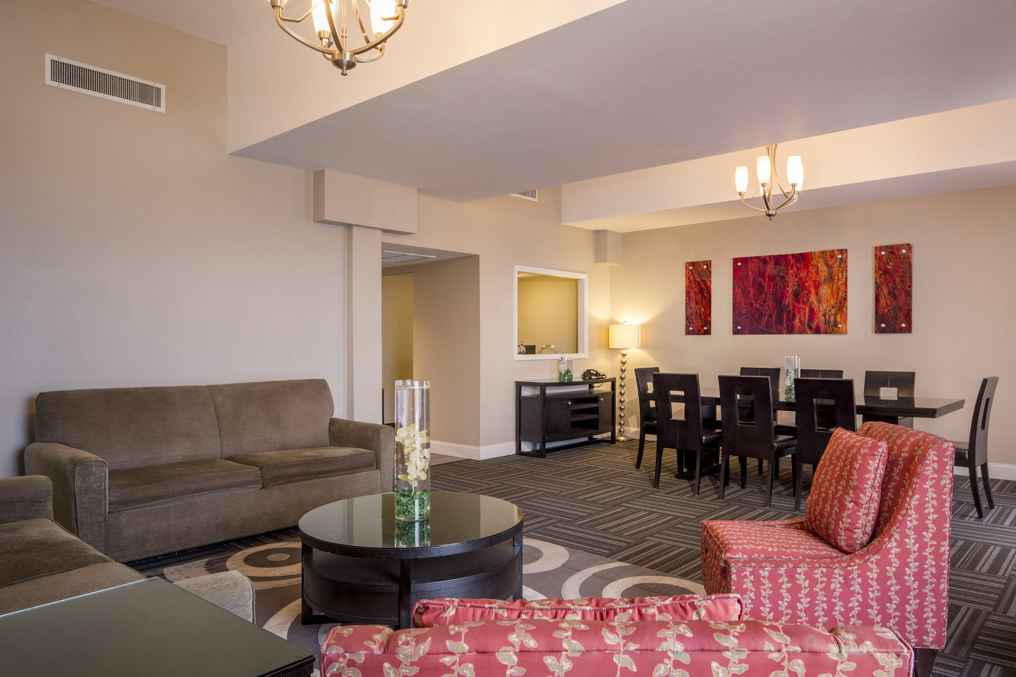 Doubletree By Hilton Hotel Raleigh - Brownstone - University Екстер'єр фото