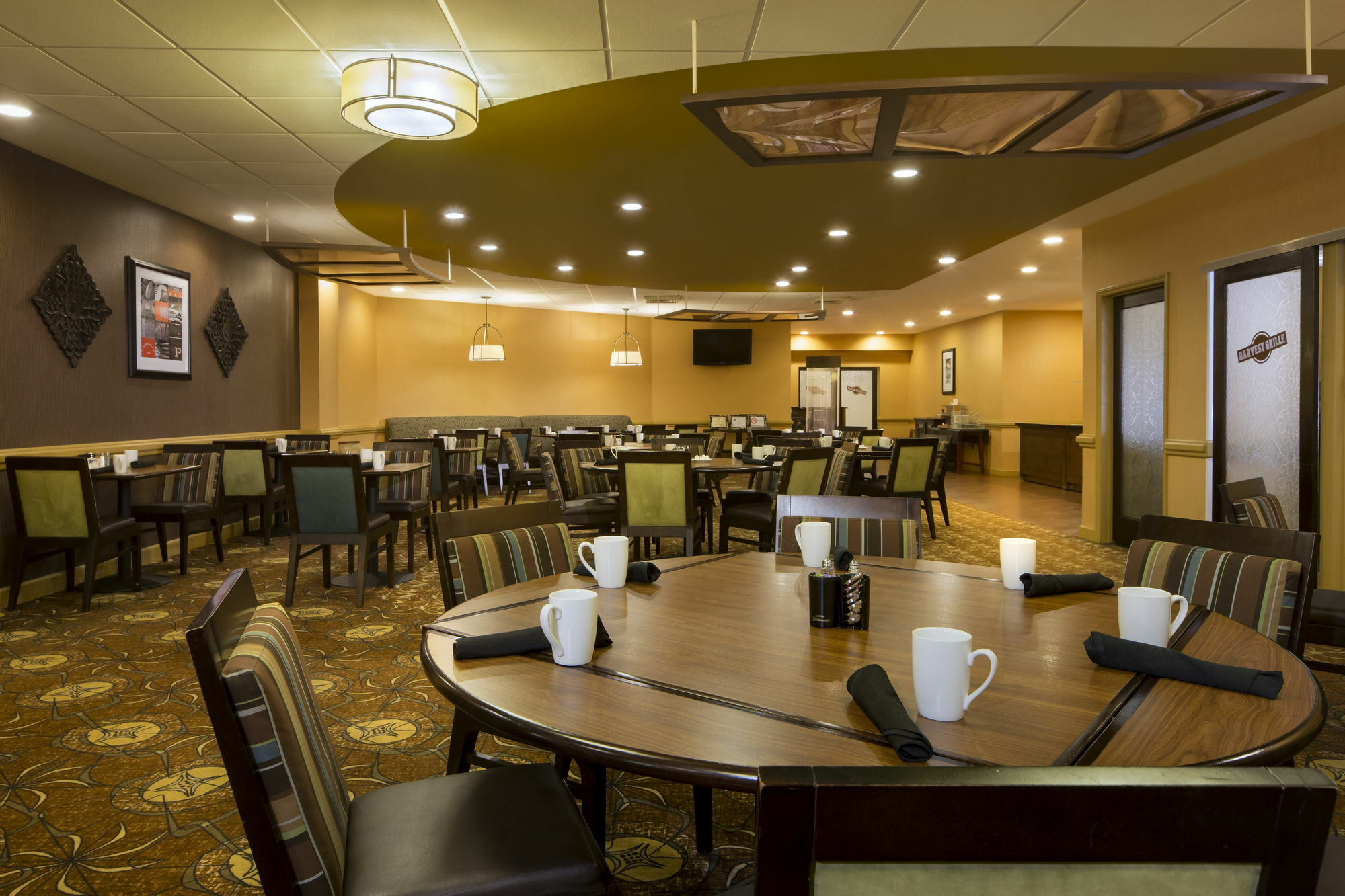 Doubletree By Hilton Hotel Raleigh - Brownstone - University Екстер'єр фото