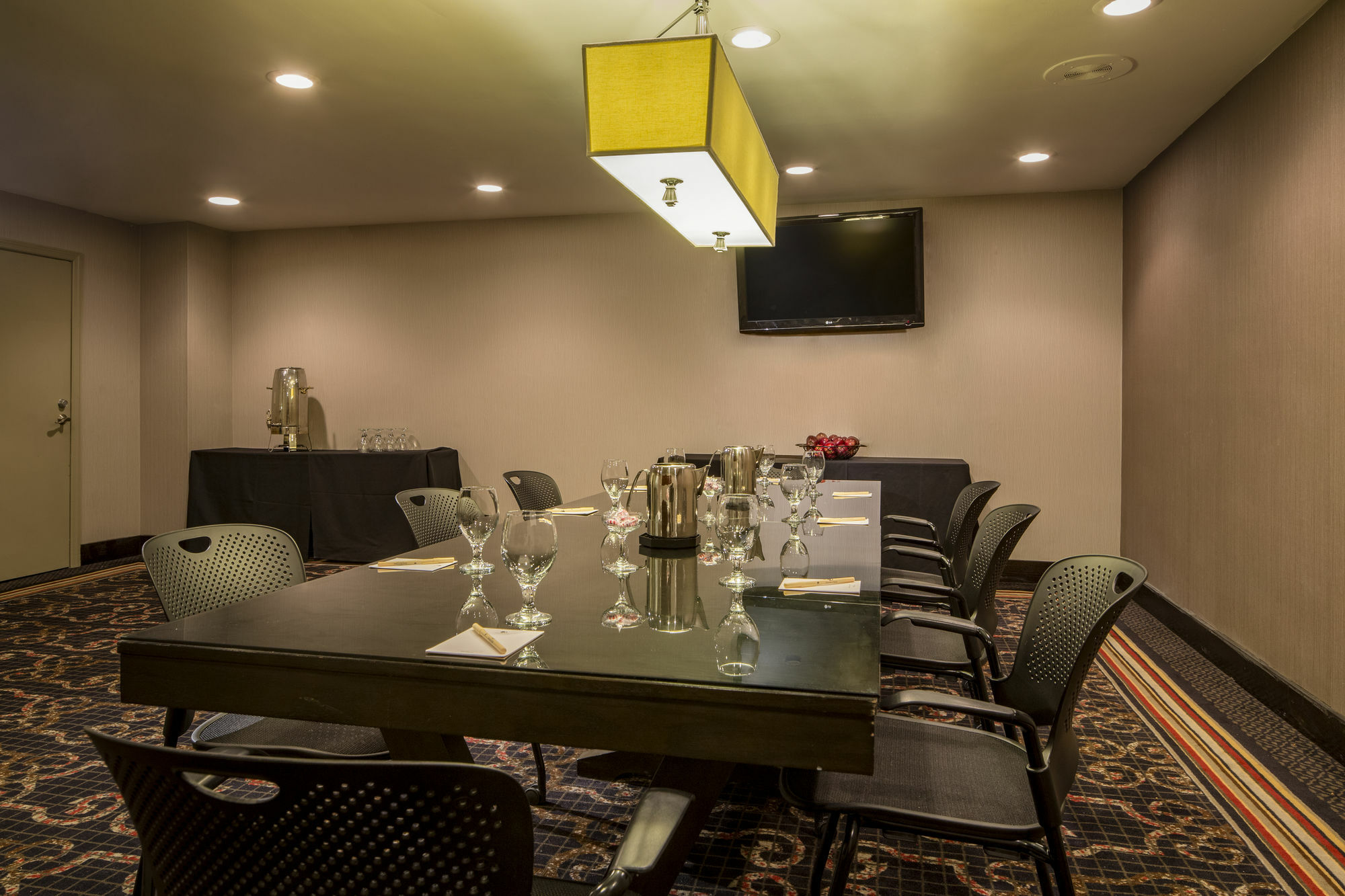 Doubletree By Hilton Hotel Raleigh - Brownstone - University Екстер'єр фото