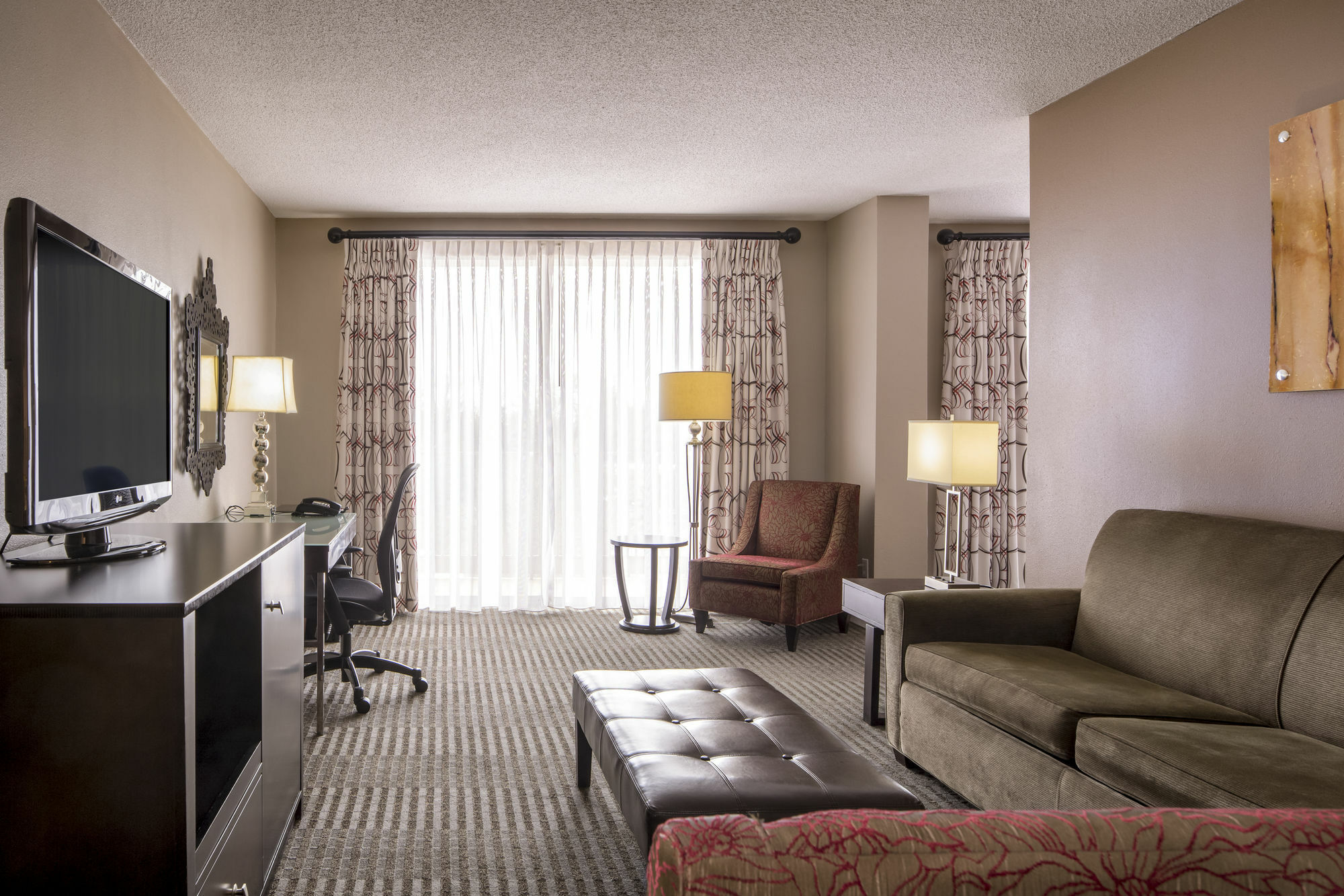 Doubletree By Hilton Hotel Raleigh - Brownstone - University Екстер'єр фото