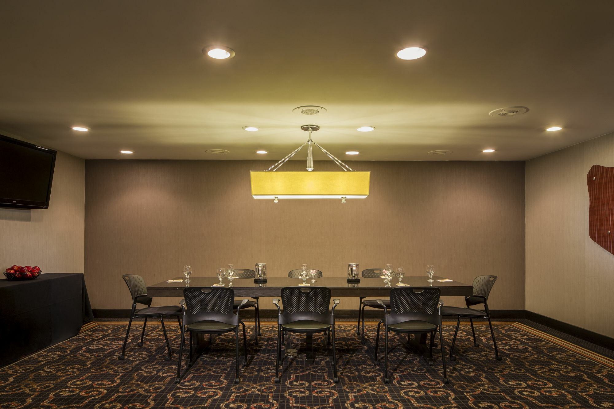 Doubletree By Hilton Hotel Raleigh - Brownstone - University Екстер'єр фото