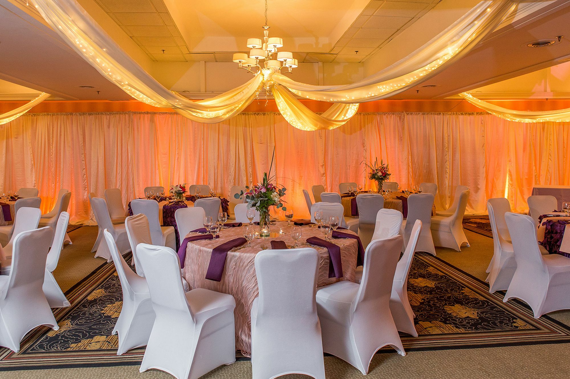 Doubletree By Hilton Hotel Raleigh - Brownstone - University Екстер'єр фото