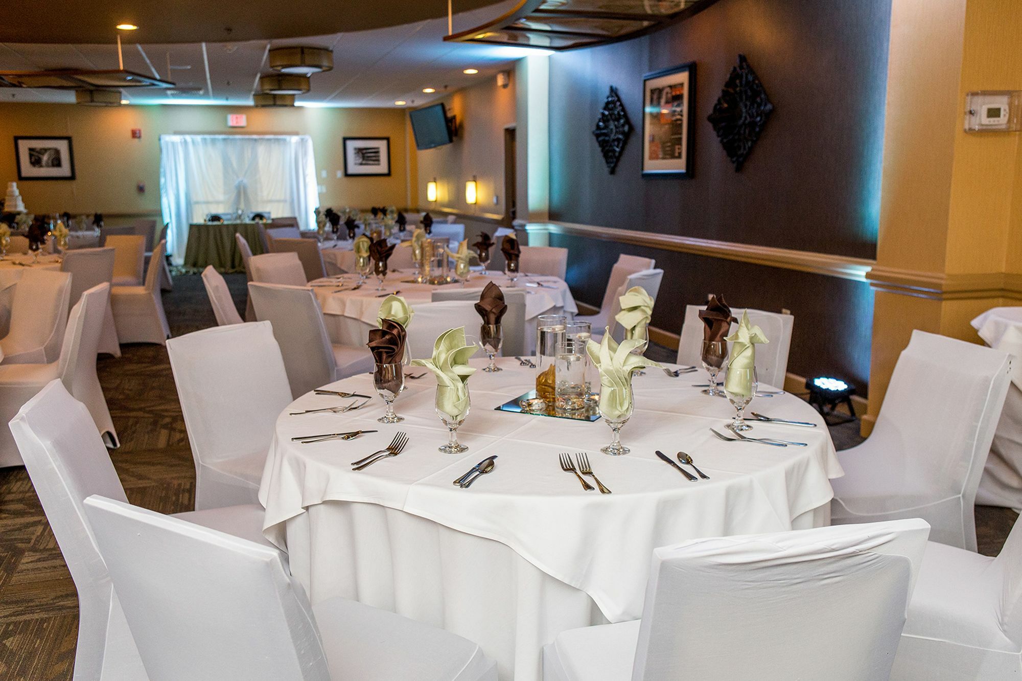 Doubletree By Hilton Hotel Raleigh - Brownstone - University Екстер'єр фото